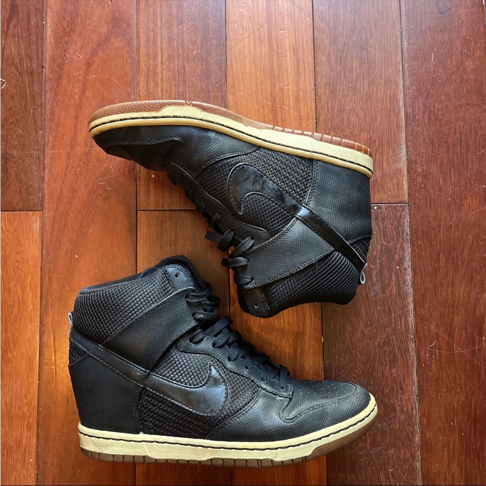 Nike Dunk Sky High Womens Sz 9 Hidden Wedge Used